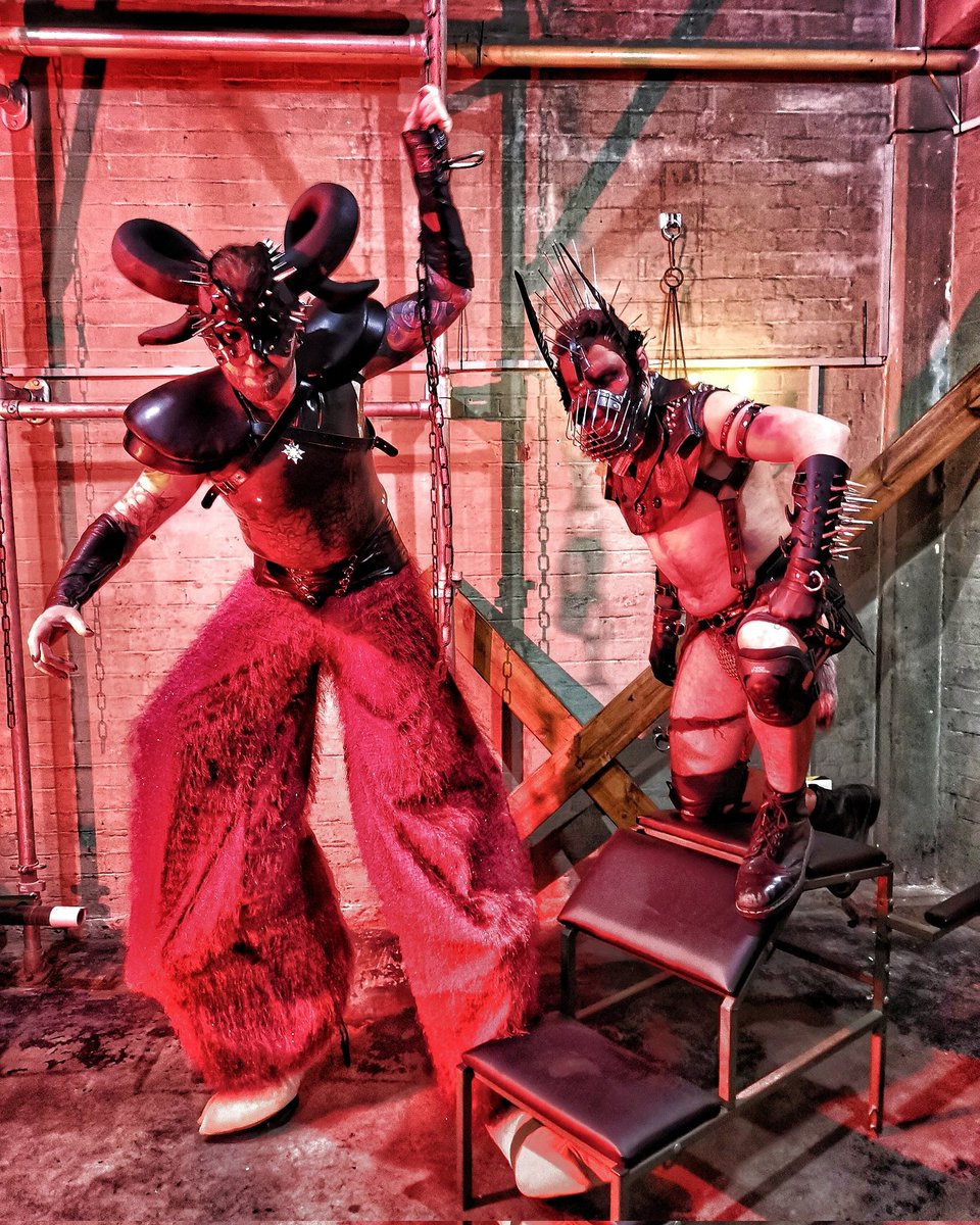 Wishing you all a Beastly Halloween and Sinful Sunday 😈💀🎃

👹 @MasterBaneUK
🐾 @maxthetribrid
🌐 TheBunker.London

#dungeon  #bdsm #bdsmcommunity #bdsmlifestyle  #London #fetish #demon #devil #KinkyHalloweek21

➡️ TheBunker.London/Booking
📩 info@TheBunker.London