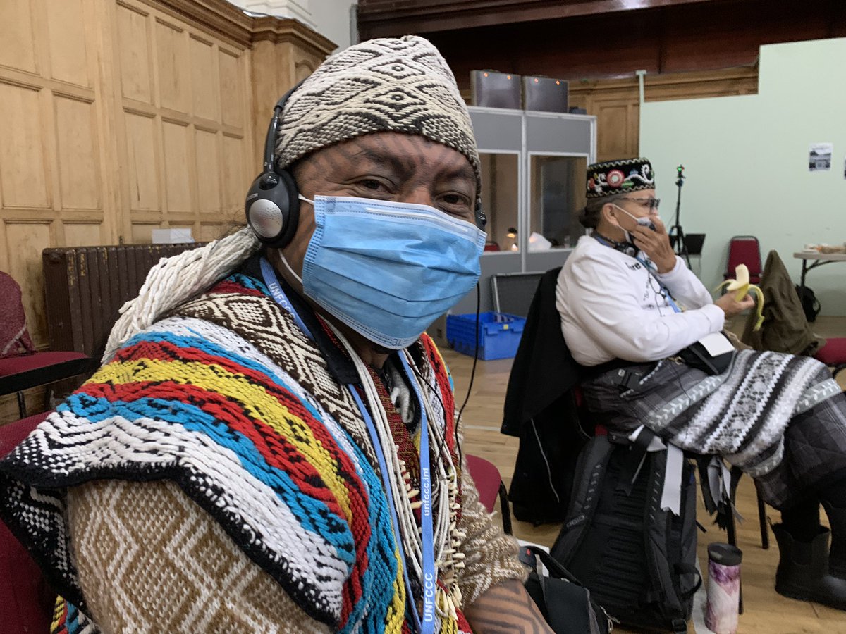 jcerdalimon's tweet photo. #indigenous #peoples caucus participants in Glasgow #COP26  Updating information on #LCIPP #UNFCCC https://t.co/kutVbpgAGB