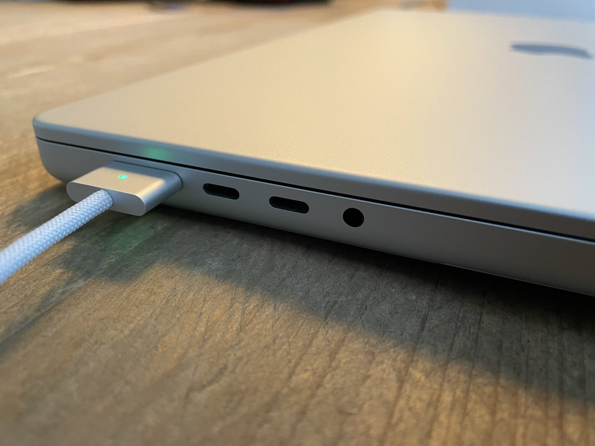 New Macbook Pro is a beast… 😍