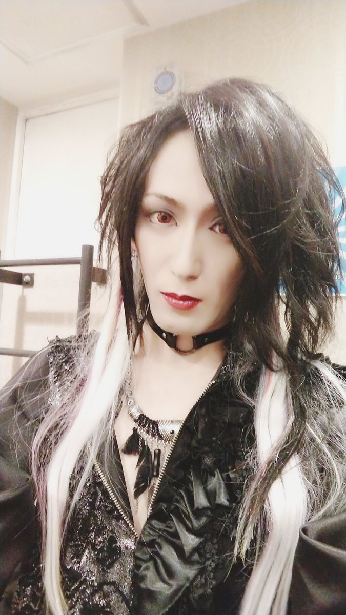 DFM_iz's tweet photo. 10/31四谷Lotusありがとうございました！

見てくれたみんな、サポートのまるこさんもありがとう

これからももっと楽しい場を作るので期待してください

なんだかんだで一歩踏み出せたことはすごくうれしいし、これからまた精進したいとおもいます😀😀 https://t.co/cJtzKqRiJY