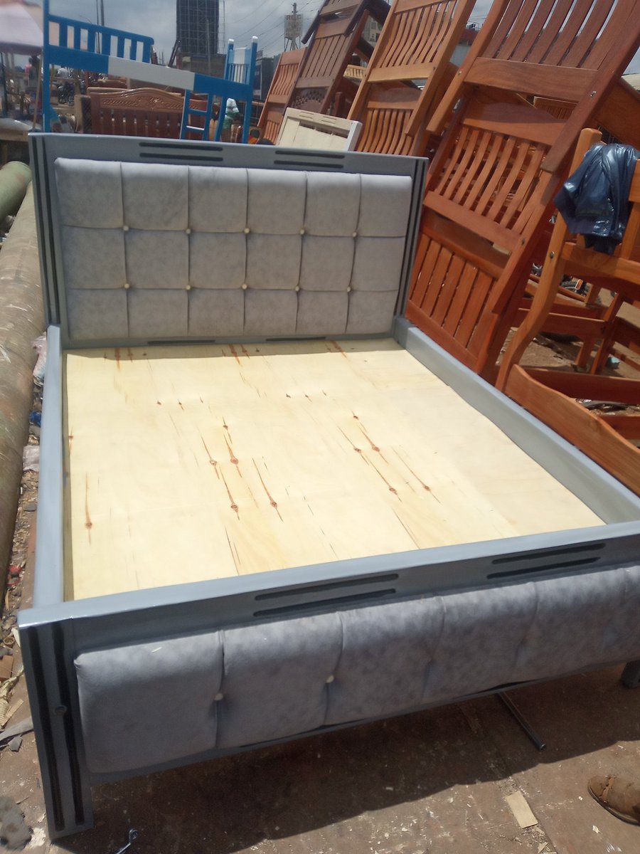 OyooJack's tweet photo. Modern beds at affordable prices
4by6=11,500/=
5by6 =13,500/=
6*6= 16,600/=
Pay on Delivery

OKA
Edith Kimani
Larry Madowo https://t.co/QWaqKTozqS