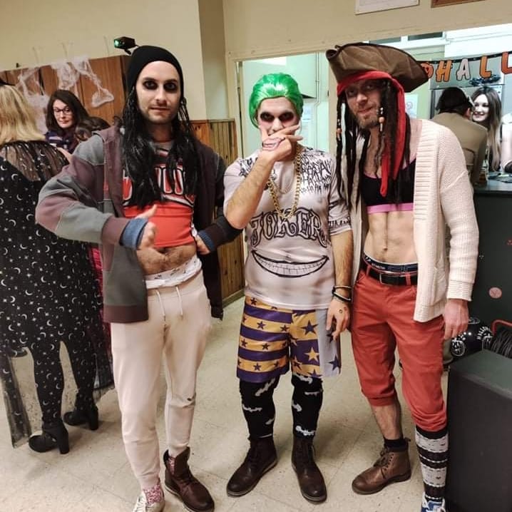 LTDDimanche's tweet photo. Aie la soirée #halloween2021 en Crack Sparrow hier 😂

Je vous sors un stream lundi (demain) les bro https://t.co/d9UdbWXxcZ