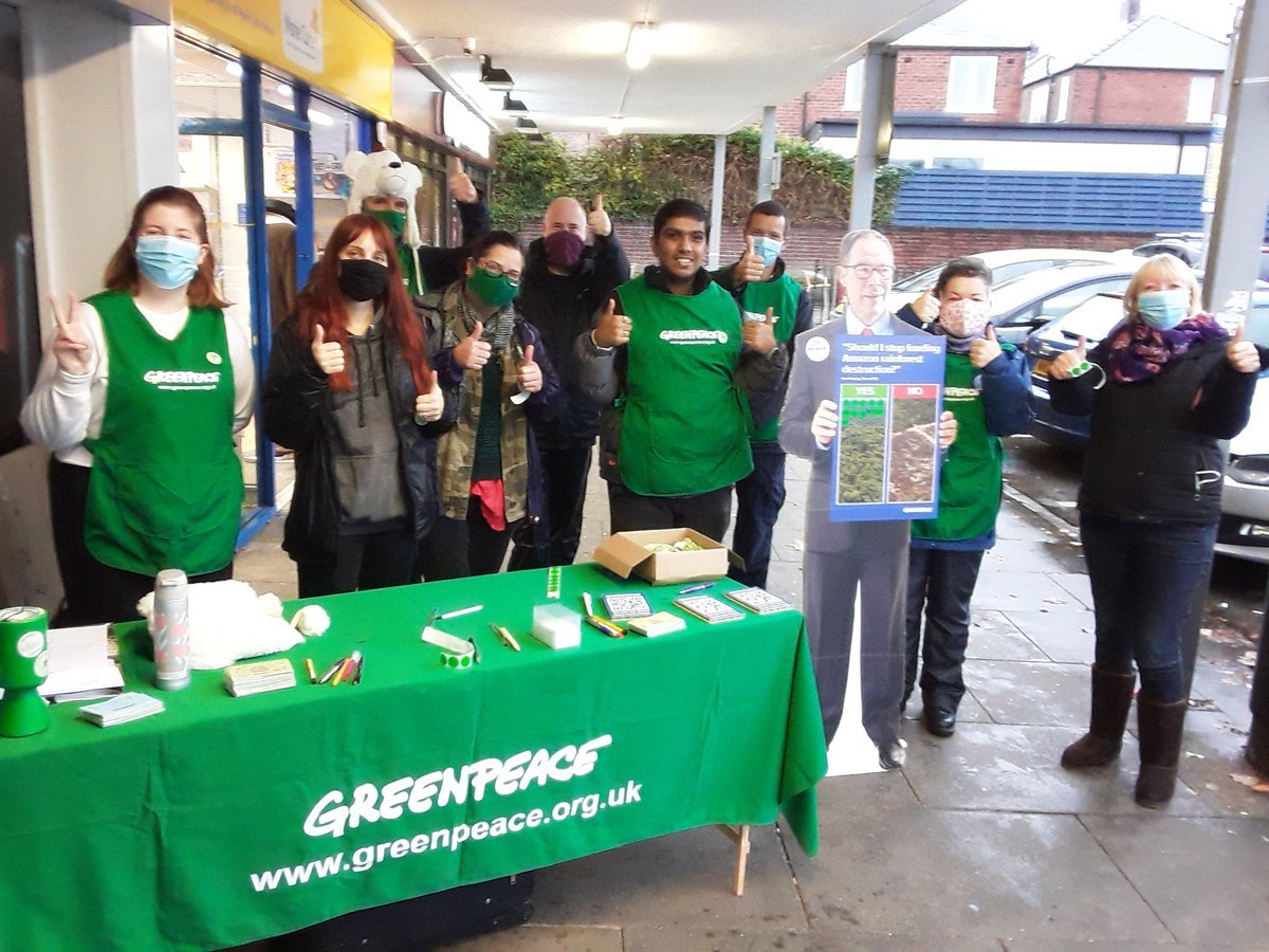 shefgreenpeace's tweet photo. We were out in force in Berkley Precinct in #Sheffield @Tesco yesterday to highlight #TescoDestroysForests @ShefClimateNews @PandPSheffield @SheffieldFoE @time2act4world @amazonwatch https://t.co/544WKlflSQ