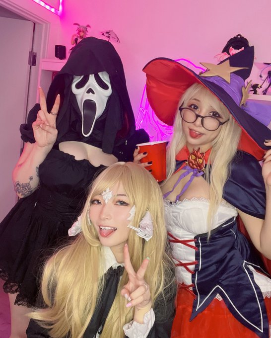 3 pic. Happy Halloween! https://t.co/mt1aXaEVaj