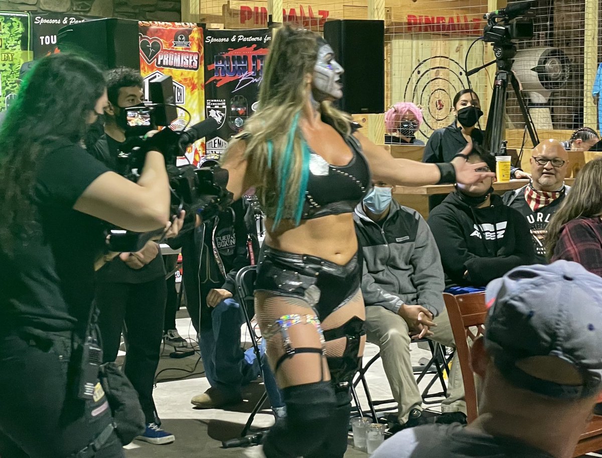 PWFrontRow's tweet photo. Happy birthday to the incomparable and amazing @JENNACIDE000!
#NWAPowerrr
#MPWFam
#MuscleArmy https://t.co/KUnUa7C39U