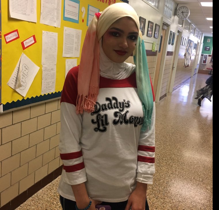 birdsforprey's tweet photo. hope this queen is having an amazing day https://t.co/pk4a7CH6GD