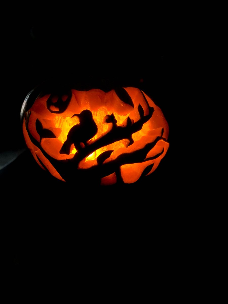 Nature_Fresh's tweet photo. We hope you & your loved ones have a safe & enjoyable #Halloween! To get in the #SpookySpirit, check out some of our team's #PumpkinContest entries.๐ Let us know which pumpkin is your favorite! https://t.co/vriEqRT1Th