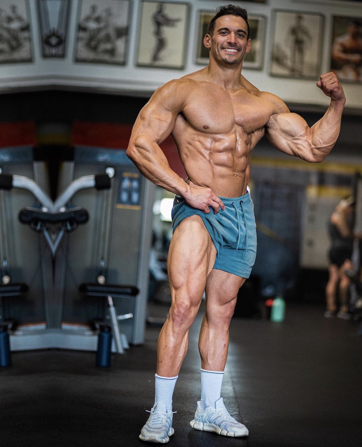 Ripped quads hot sale