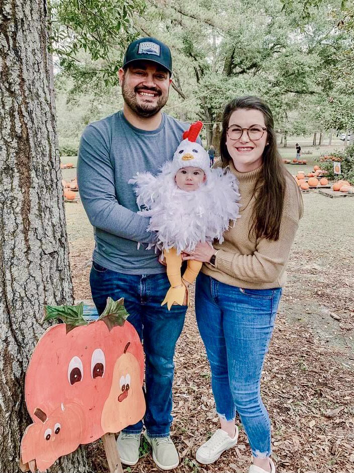 terryhill411's tweet photo. Happy Halloween ๐. We were blessed to have Chris, Morgan, and Mason in town for Halloween weekend. Our lil Mason is so beautiful. #Blessed #GrandDaughter #LilChicken https://t.co/Fe9cMS5jd6
