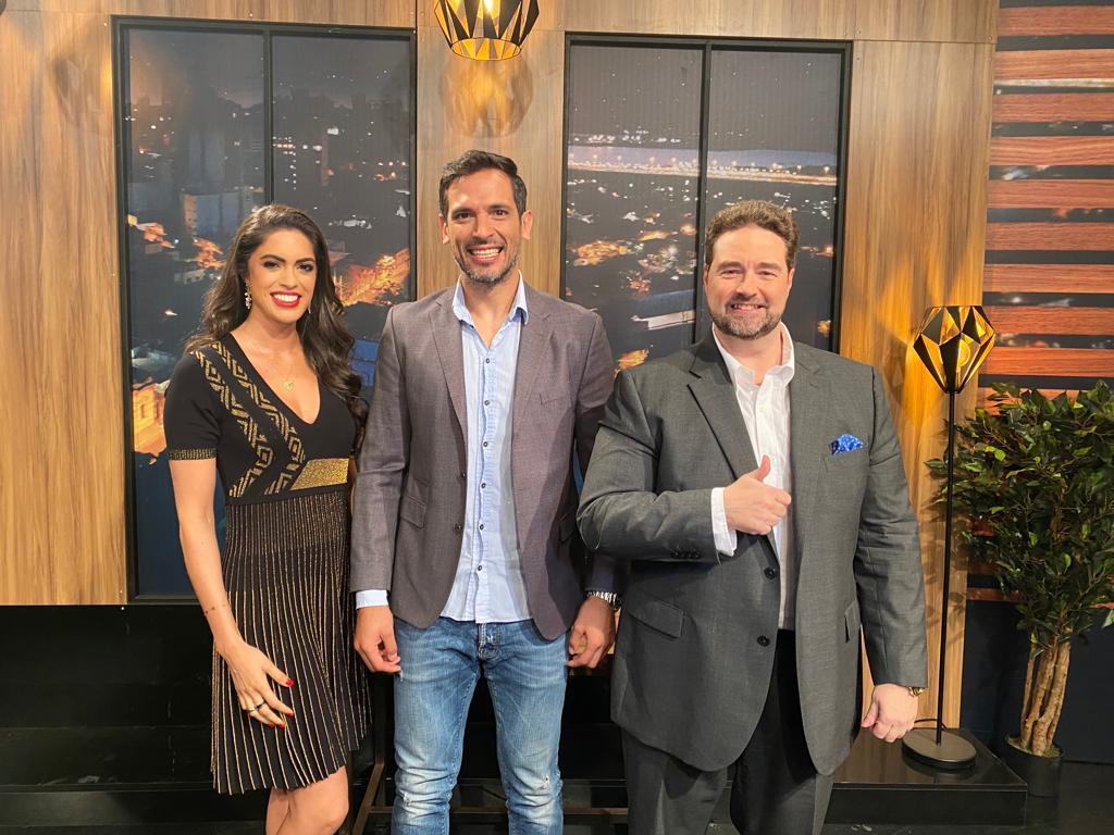 🙌 <a href="/ari_machado09/">Ariela Machado</a> y <a href="/CarstenPfau/">Carsten Pfau</a> estuvieron acompañados por un invitado de lujo ayer en el programa.

🤩 El ídolo paraguayo <a href="/RoqueSantaCruz/">Roque Santa Cruz</a> estuvo como jurado anoche en #ElAudazPy📺 por el <a href="/trecepy/">TRECE</a> 

Todos los sábados a las ⏰22:00