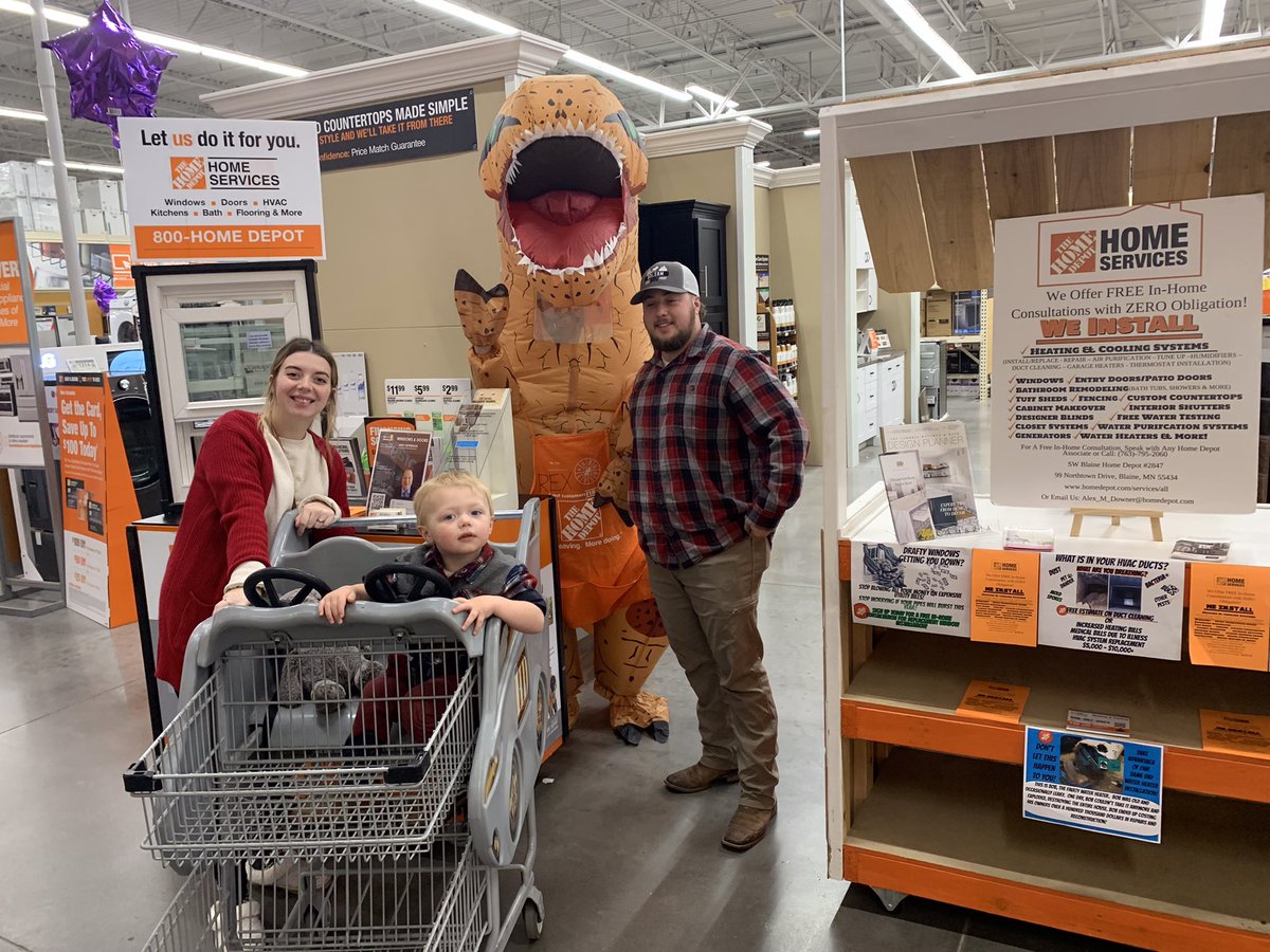 CathyShoemake18's tweet photo. Here at store 2847 Rex is roaring into Leads! #WeInstall #FreeInHomeEstimates #HVAC #Windows @RJleslie2 @john_haussner @belford_melissa https://t.co/V931fOtML8