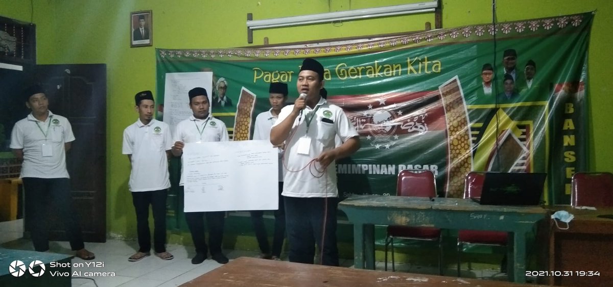 Gpansorpucuk's tweet photo. Presentasi oleh para peserta PKD
Pagar Baja Gerakan Kita

#pkdpucuksukses
#pcansorlamongan
#pwansorjatim
#ppansor
#AnsorBeraniPunyaNyali
#ansor1komando https://t.co/k0VDRfawxE