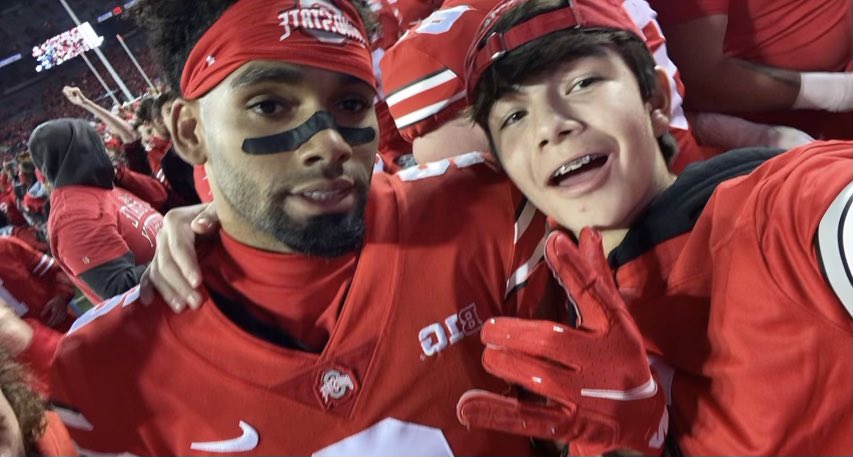 kristinchuko's tweet photo. @chrisolave_ Thanks for making this little Buckeye fan’s day! You are a great role model. Go Bucks! https://t.co/8BcmEwt9si