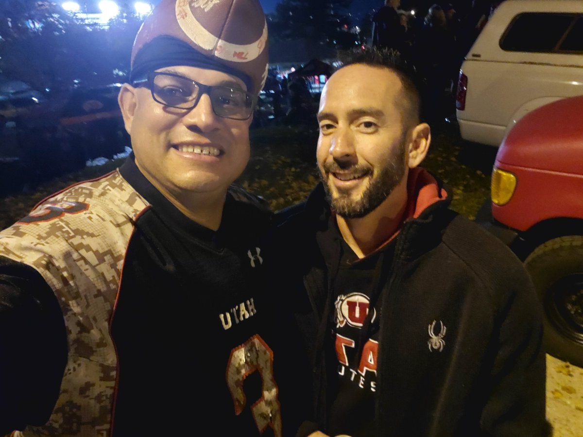 caraleones54's tweet photo. Another Great #tailgate #birthdayparty thanks everyone for the birthday/ anniversary wishes ๐โค๐..#goutes #familyon3 #Utesproud https://t.co/0s2ny8GnkW
