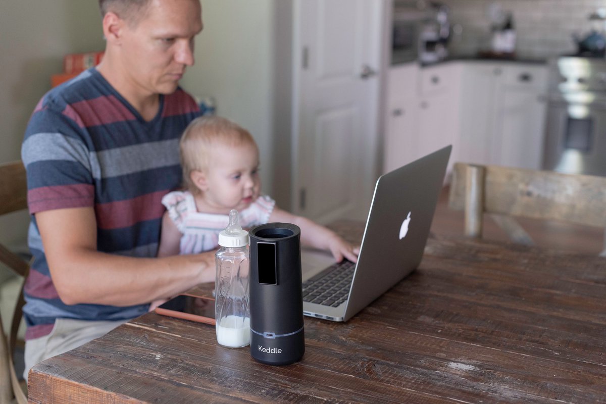 BisbeeBaby's tweet photo. Warm breast milk and formula around-the-house and on-the-go in as little as 2 minutes. https://t.co/uG0mDzDXNI