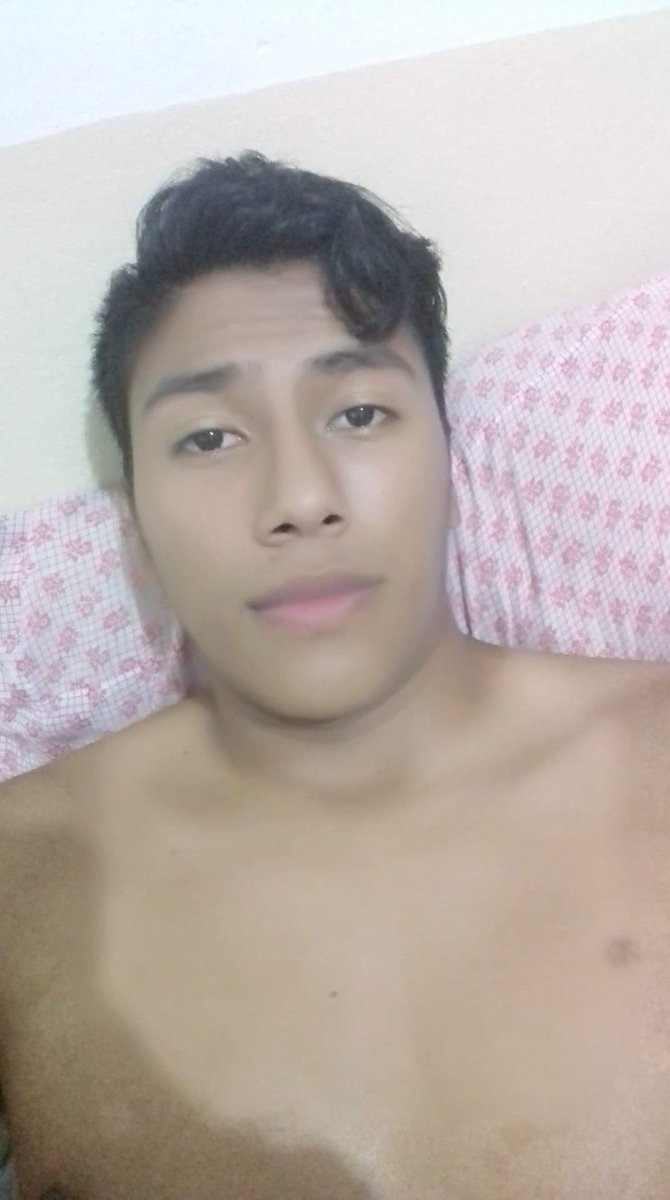 PackHeteroTab's tweet photo. Lo prometido es deuda, tenemos a este rico chacal Hetero de Pomoca chico fit, que opinas de el? #Rtparamas https://t.co/TrY7dCr1cK