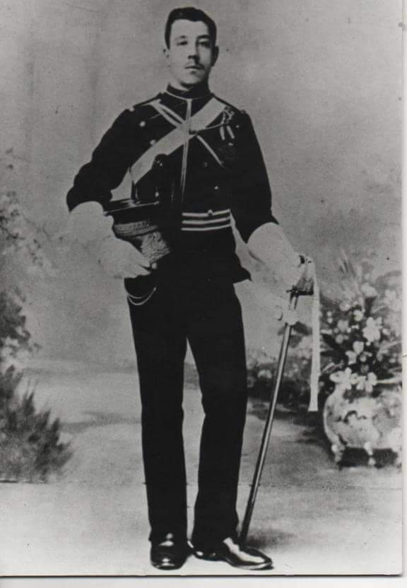 BBTLLP's tweet photo. Today we remember Private Frederick Duffield of the  #9thLancers #BEF Killed in action 107 years ago today as the Germans took #Messines in late 1914. This memorial was put up by the #Belgium family that owns the land he fell on for the Duffield family. #ATourToRemember #WW1 https://t.co/SfSAY4xWKL