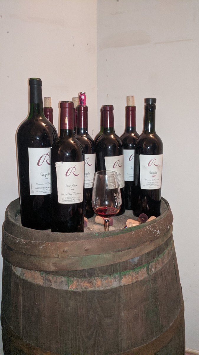 rieucoulon's tweet photo. #carignan #carignanday #drinkcarignan
Carignans du cep à la bouteille avec un
Souvenirs d'une dégustation estivale verticale de LasPillas, #100%carignan made in #Montpellier
#desvignesenville https://t.co/CVrVQbbqrA