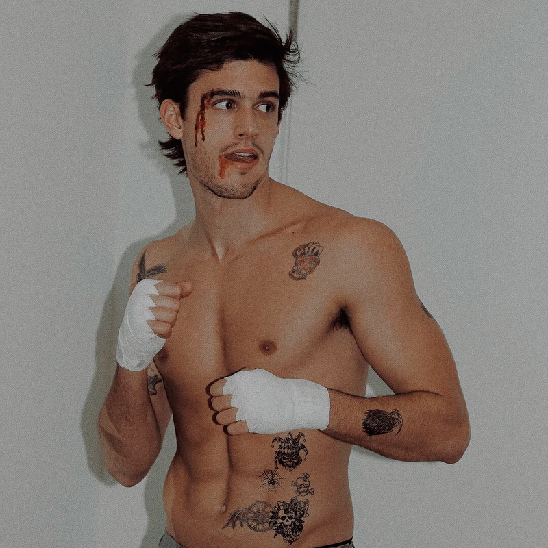 rxthll's tweet photo. ❛ 🥊—— 𝕸𝖎𝖈𝖐𝖊𝖞 𝕺'𝕹𝖊𝖎𝖑.
             #Halloweedsd. https://t.co/bDjPZZrg1q