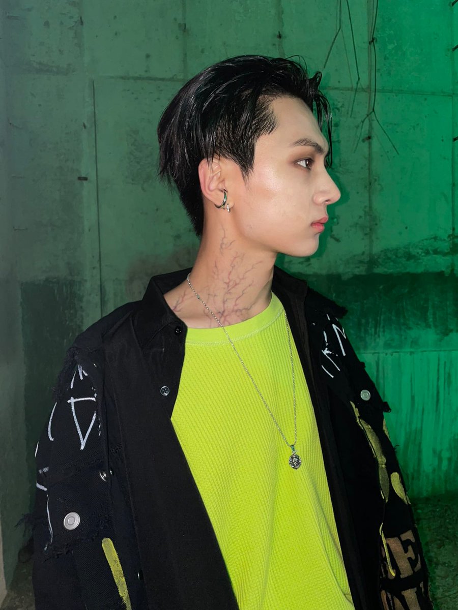 swagJAY_420's tweet photo. @ENHYPEN_members This Jay with this Taehyung
My TaeJay heart💚🥺
#JAY #Tojays_fashion #JAY_FASHION #TAEHYUNG #TaeJay #BTS https://t.co/CYwu0FekuP