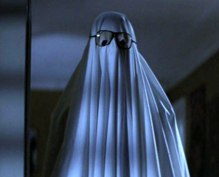 OfficeOFHorror's tweet photo. HAPPY HALLOWEEN GUYS!! I hope you guys have a great one! I went as Michael Myers’ ghost 👻 https://t.co/j9e9omAKbc