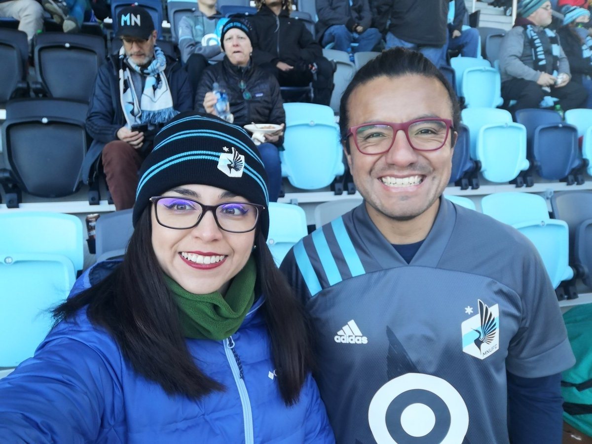 ana__who's tweet photo. @Antonio_MolinaD #Loonesota ⚽🐧 https://t.co/rqRVWyb1ce