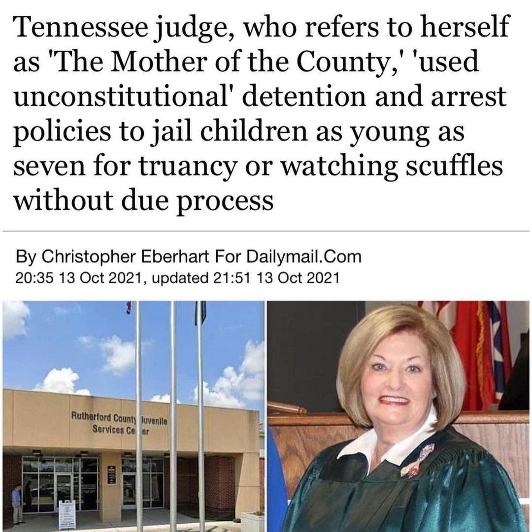 CurVaceOus_LaDy's tweet photo. #Repost @alwaysfilmthepolice @download.ins
---
This is JUDGE DONNA SCOTT DAVENPORT. She looks more like a monster than a judge to me. #donnascottdavenport
.
#aftp #mrcheckpoint #mrcheckpointcommunity #alwaysfilmthepolice #alwaysforthepeople https://t.co/bGcMEzA7b6