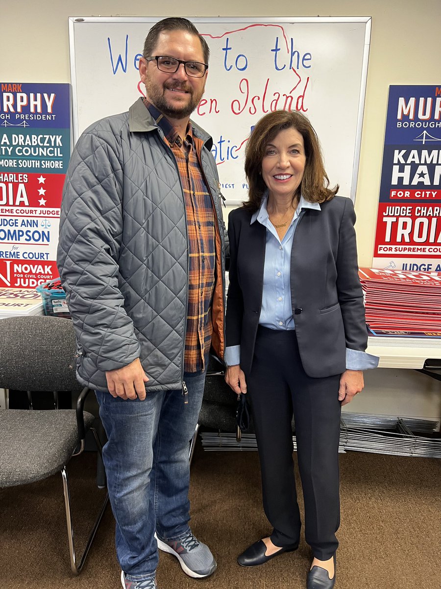 Great to meet <a href="/GovKathyHochul/">Governor Kathy Hochul</a> today and speak about how her office can #ProtectEzpassWorkers and her recent visit to <a href="/CWA1133/">CWA 1133</a> picket line.