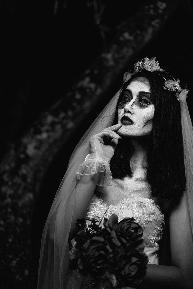Rubesninety's tweet photo. Happy Halloween 🎃 🕸🕷 #corpsebride #halloween2021 #TimBurton https://t.co/FTC3BDkGah