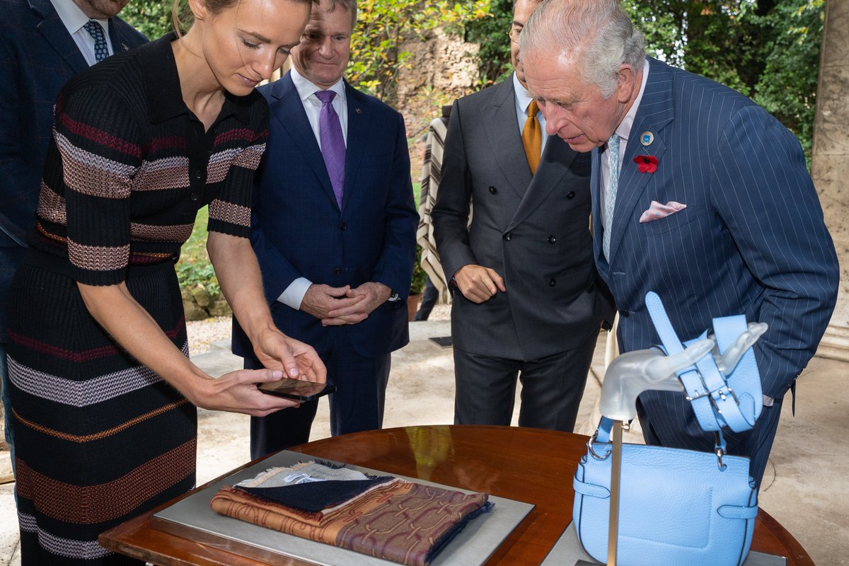 Hosted by @FMarchetti, HRH is shown the new Digital ID via a selection of Chloé, Mulberry and Armani products. 

The virtual certificate will inform customers of a product's sustainability credentials - telling its story from manufacture through use, resale, reuse and recycling.