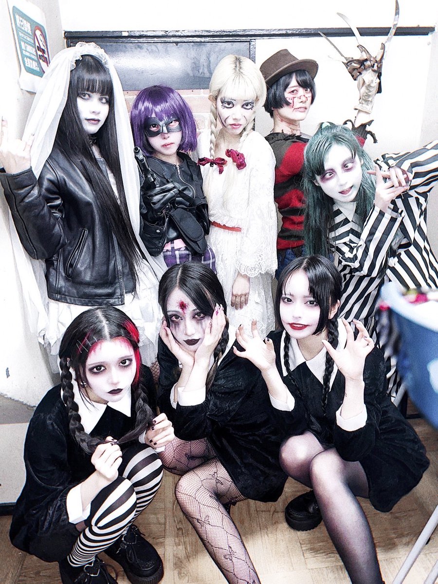 XTEEN × #めろん畑agogo Villains and Wednesdays in Backstage