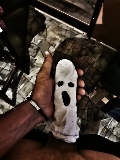 1 pic. Happy #hornyhalloween ??

@Triplexx_Sexus @HGuy2021
@no_name2224 @Bisexactor13

#horny #bigcock
