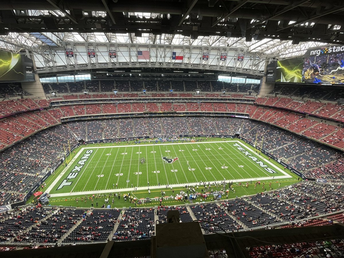 Texans74life's tweet photo. I’m looking at pictures from different Twitter accounts and they show how small the crowd is. Like this one…how’s that culture working out for you? @HoustonTexans @TexansPR #SellTheTeamCal #NoOneCares #FireJackEasterby #CalMcNairIsARacist #ByeCal https://t.co/LGO2TGJUSo