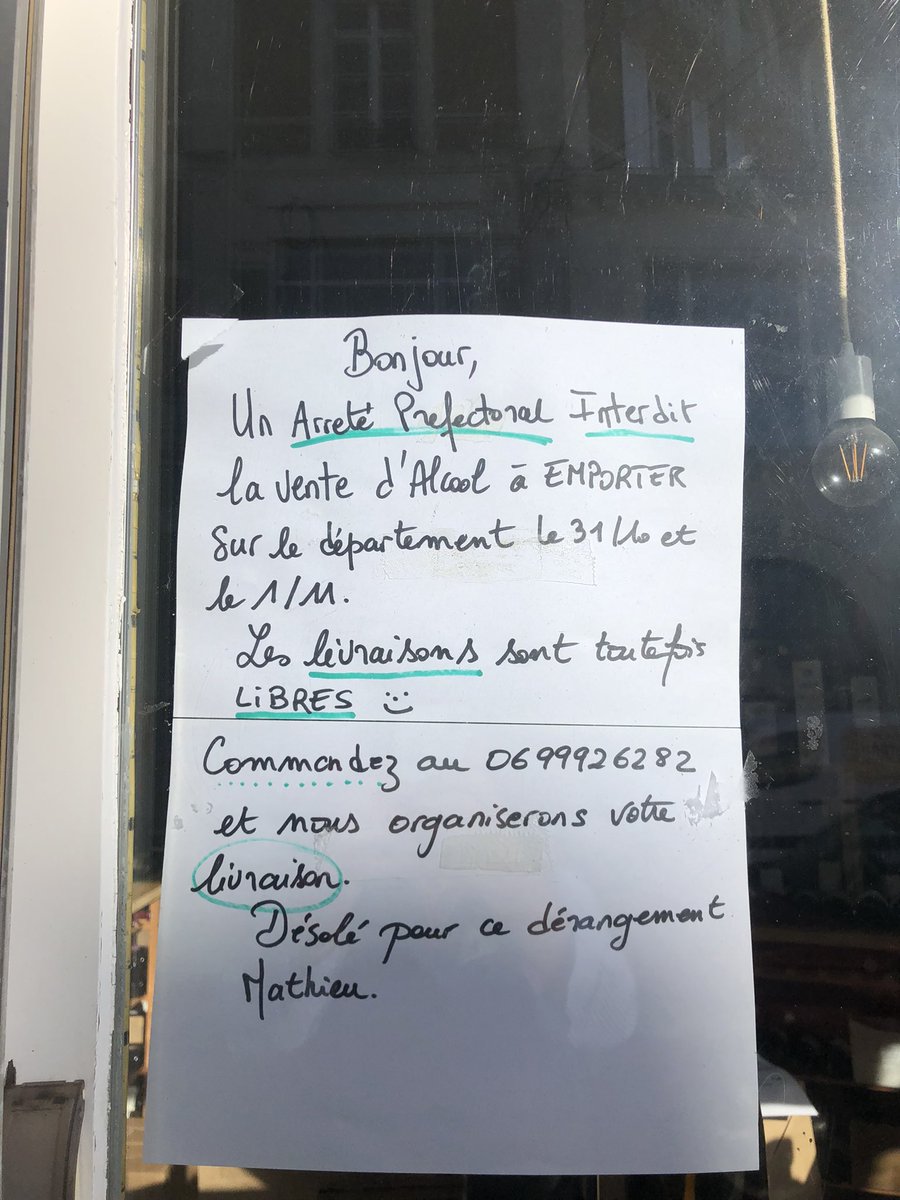 PortraitChef's tweet photo. @ZemmourEric quand le préfet de l’ile et vilaine interdit la vente d’alcool ce week-end férié pour cause de crainte de débordement à cause d’Halloween !!! Nos libertés disparaissent un peu plus chaque jour !!! J’aimerais connaître votre point de vu ? https://t.co/os8Qw8VMNa