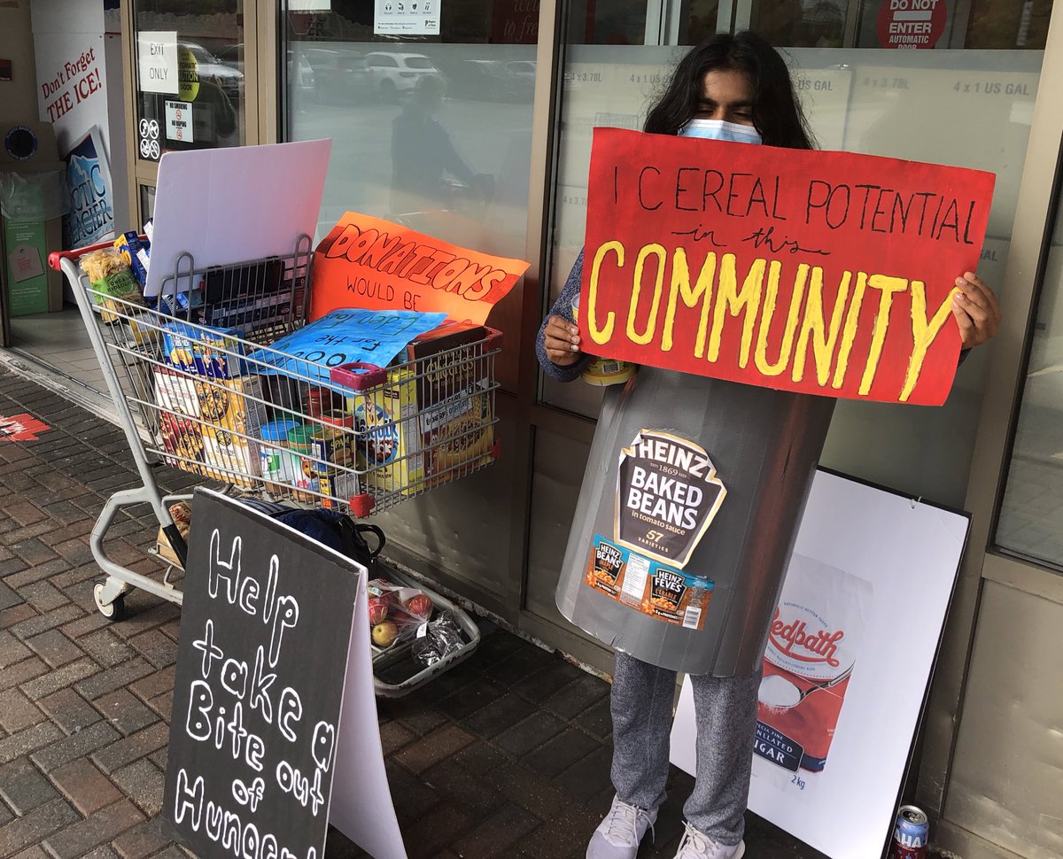 EmmaAshleigh1's tweet photo. Thankful to everyone supporting the Mississauga Student World @EdenFood4Change Food Drive @LongosMarkets Glen Erin. Please gone over — we’re here until 3pm today https://t.co/twjOQuAtgI
