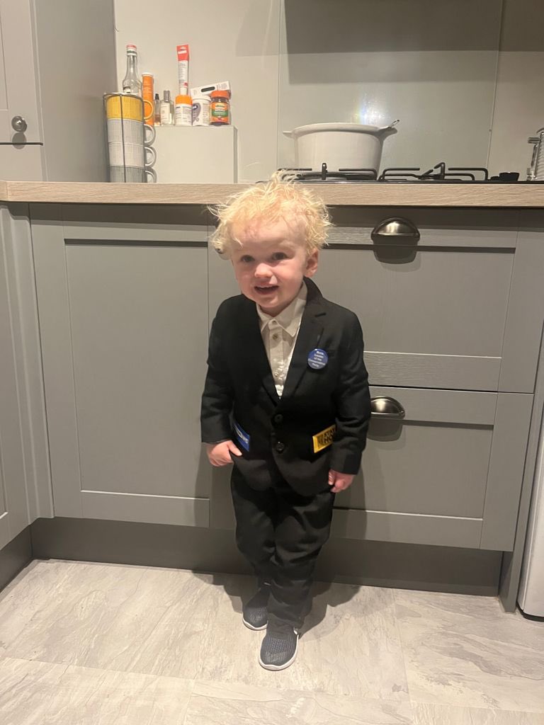 wilsonryan12's tweet photo. Wee boris😂😂👏🏻 https://t.co/bKAo7fwB6D