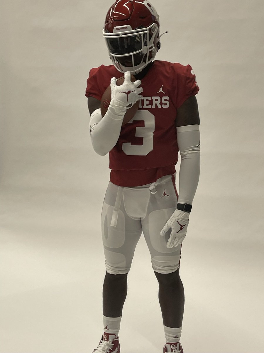 3stacygage's tweet photo. OU fans is this my new h⭕️me ? #OUDNA #BoomerSooner https://t.co/WMC2waMbnk