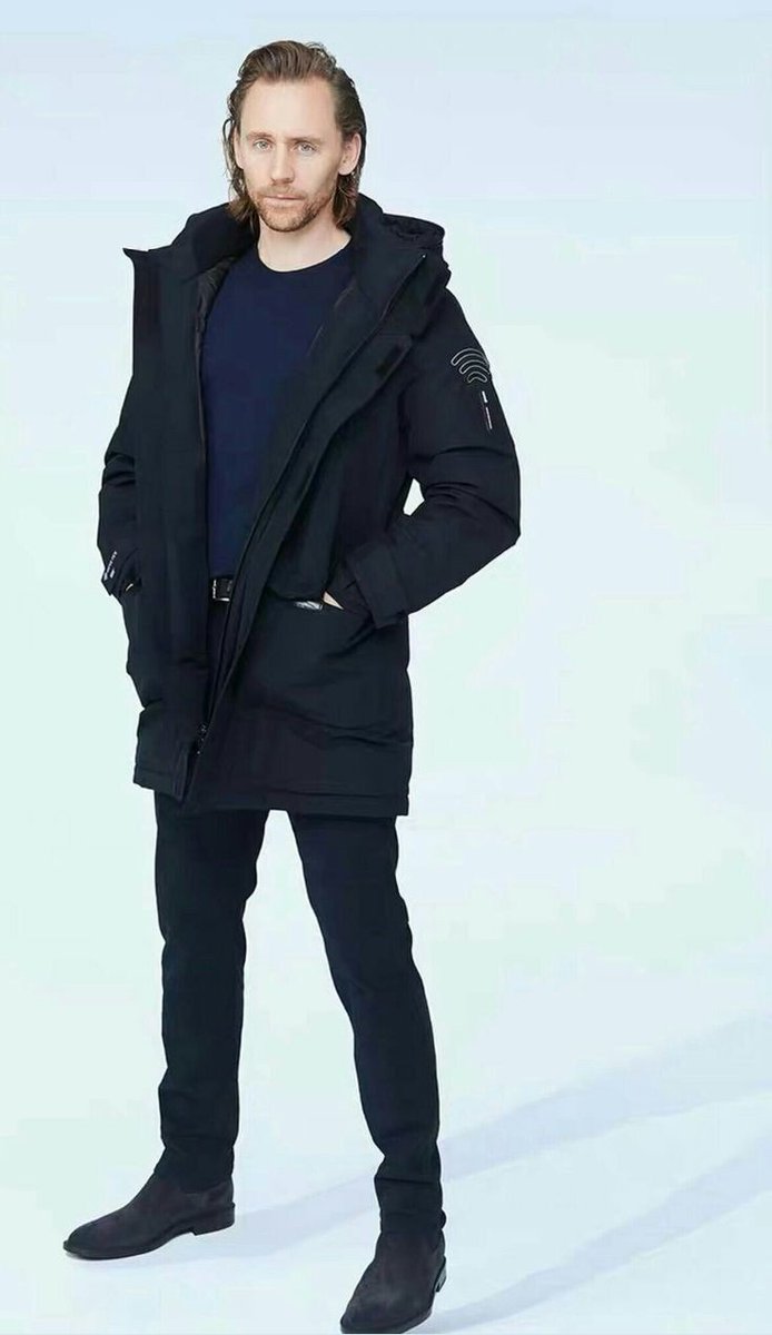 hiddleking's tweet photo. He popped off with this jacket
#TomHiddleston https://t.co/FpoYeH4pEd