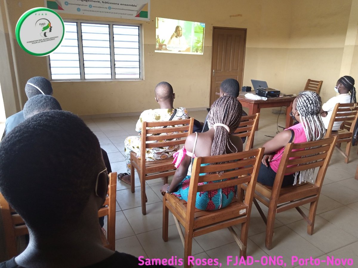 FjadAmazones's tweet photo. ☺️Notre dernier #Samedi_Rose du mois, nous l'avons fait à Porto-Novo.😍
Sensibilisation, Ciné débat, et Dépistage du cancer du sein ont été faits.
Une équipe des #U_Reporters de Porto Novo était de la partie et a invité les participantes à adhérer à l'équipe.
#SamedisRoses
#FJAD https://t.co/aCablqcFzb