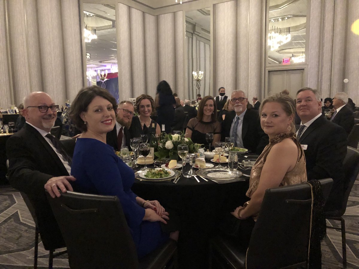 pamapenacfb's tweet photo. We had an elegant evening celebrating Metrocrest Services 50th Anniversary! #CFBISD #cfbpartners ⁦@DrChapmanCFBISD⁩ https://t.co/JqfQ3tYdSH