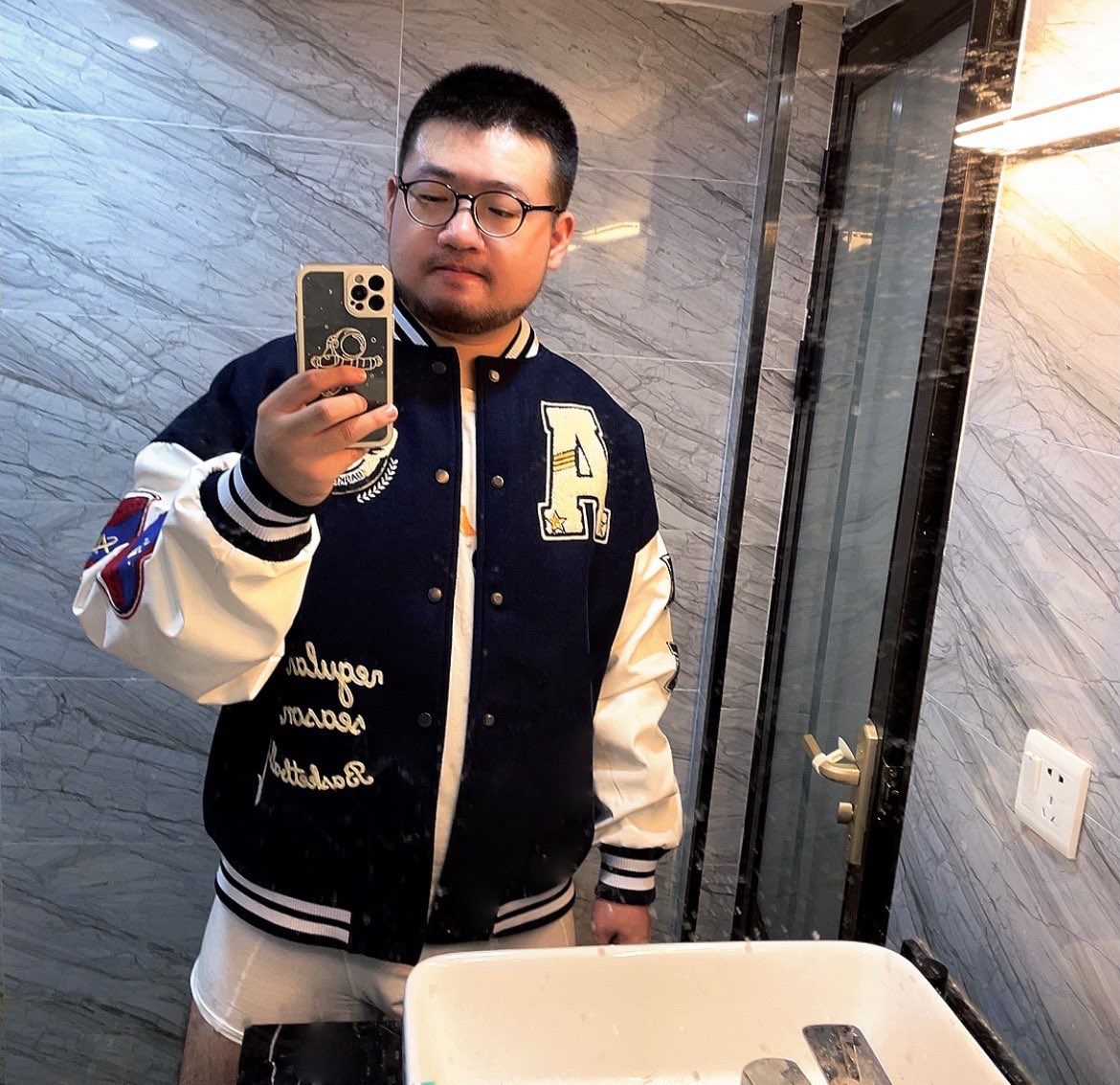 Yw199806's tweet photo. 露个脸😀 https://t.co/yIEKRk0iQs