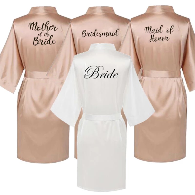AsalXenese's tweet photo. Our catalog also includes the following
- all satin nightwear, bridal gowns, satin pillowcases, high quality dresses and turtlenecks. WhatsApp-0715 050 044 to order 🇿🇼#redmarketsunday @iMisred https://t.co/4xgmtmC0Px