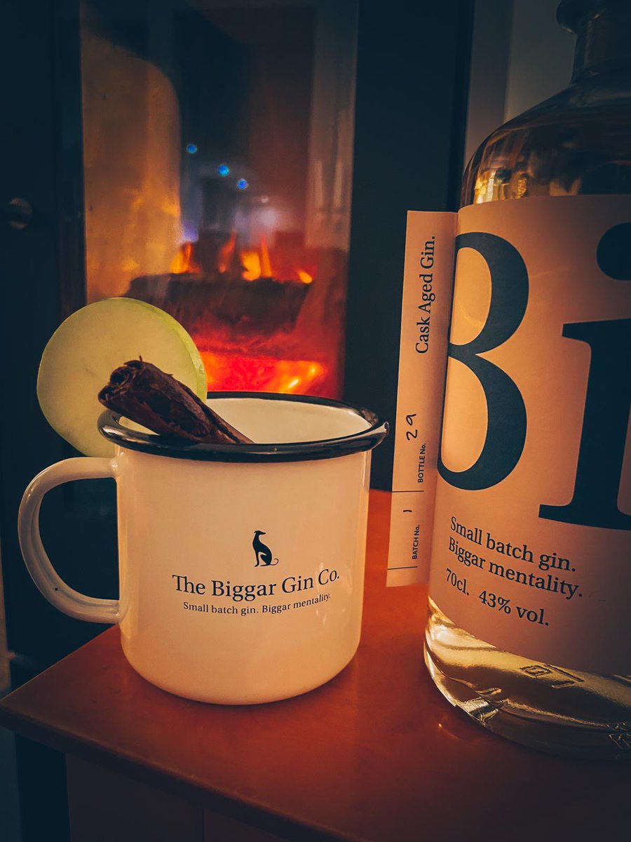 biggargin's tweet photo. Wishing you all a happy #Halloween We have been celebrating with a mulled cider made using our #caskaged #scottishgin the perfect #autumn drink to warm you up. Head over to our website or our Instagram or Facebook feeds for the recipe https://t.co/Hmov0ohNTU https://t.co/TgrKkDJSfH