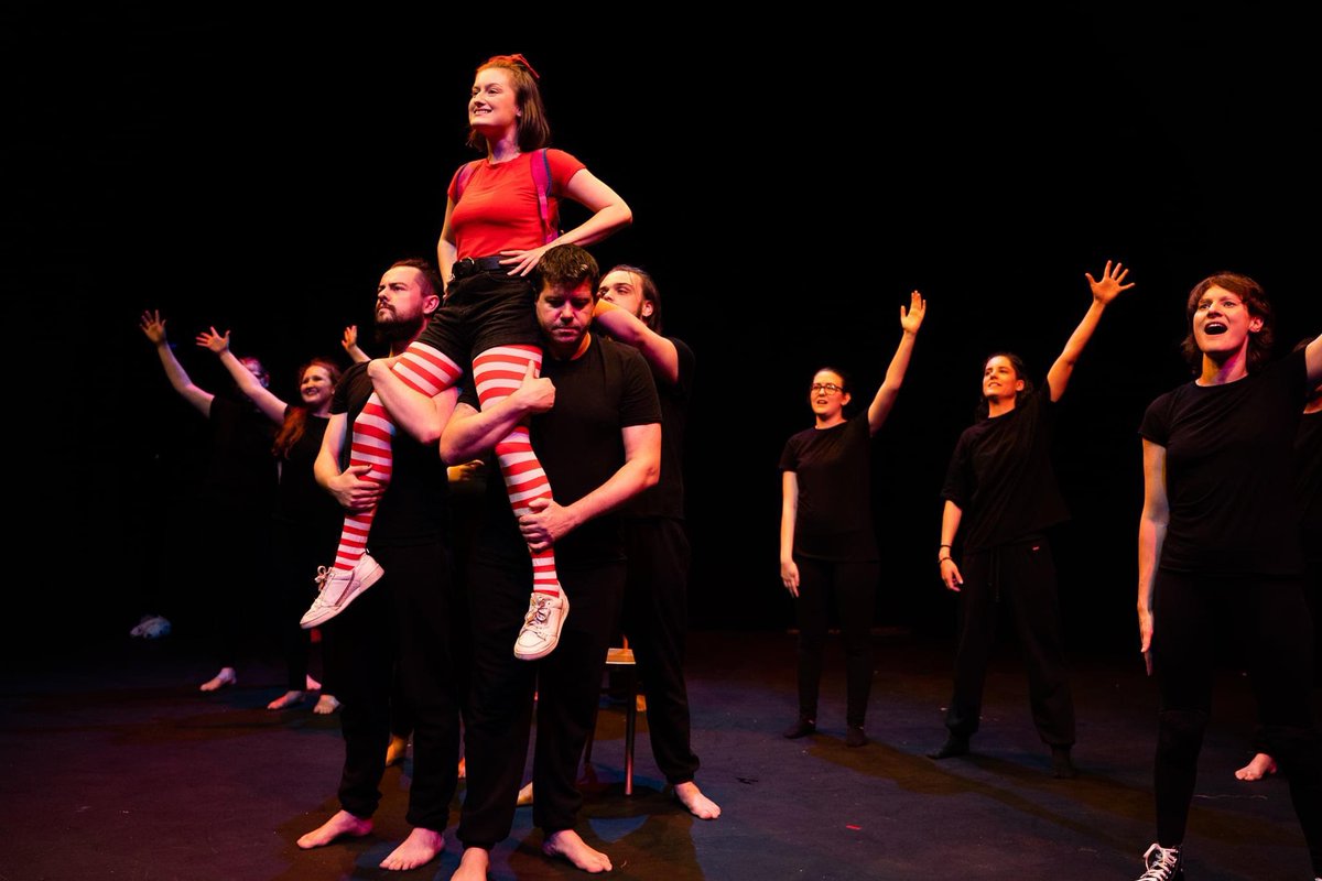 SHUPerformance's tweet photo. Fantastic performances from our Acting students yesterday @cruciblesheff @otsfestival working with @deadearnest. Awakenings was a family show that wowed the audiences, young &amp; old, by the storytelling &amp; imagination of the cast. Puppets by @BabVagabonds 📷 Madeline Winters https://t.co/mq3QVO0CdL