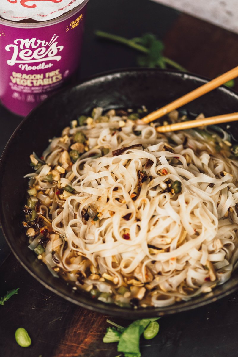 MrLeesPureFoods's tweet photo. There’s nothing scary about spice 🌶️ Mix things up with Dragon Fire Vegetables this #Halloween. https://t.co/eIamcGolGf https://t.co/BqdeNgUNcV