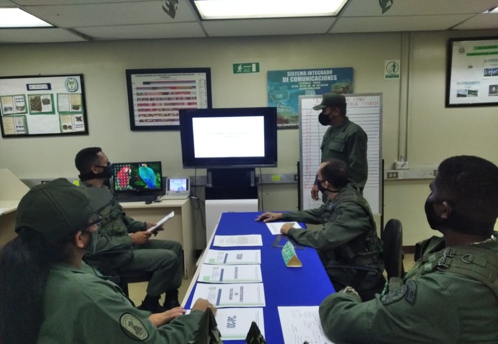 ejercito_ve's tweet photo. 📢 #Entérate || Cumpliendo instrucciones del MG @FelixOsorioG, Cmdte Gral de este componente, la @tic_direccion realizó ejercicio de comunicaciones IBARRA I 2021 con la finalidad de adiestrar, organizar y conducir al personal de comunicaciones e informática de este componente. https://t.co/BsRKvQYb6A