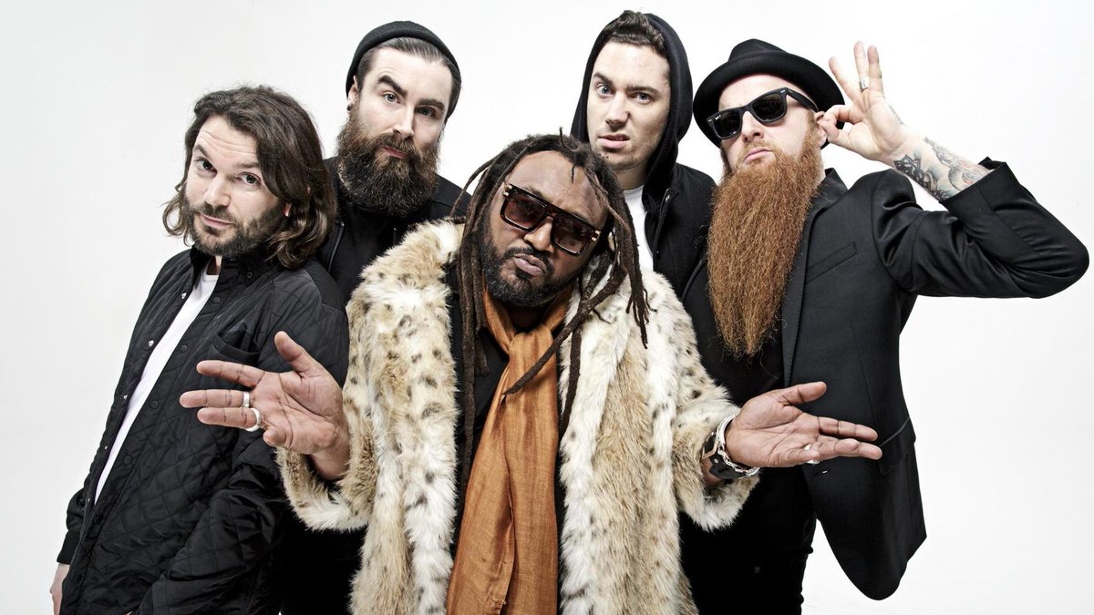 EaracheRecords's tweet photo. Skindred
#skindred #benjiwebbe #dubwar #wrongsideofbeautiful #strikeit #earacherecords https://t.co/AUAFSiJ6zM