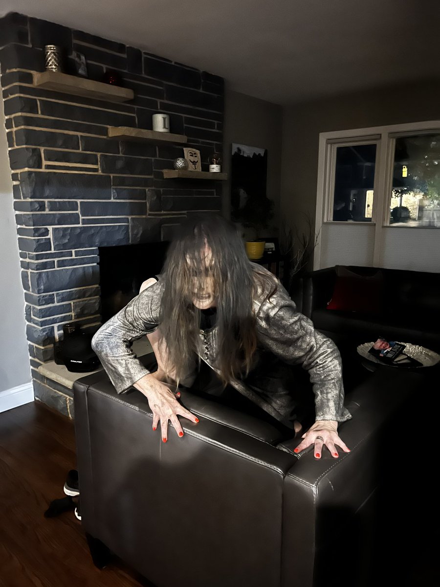 jengreene19's tweet photo. It's Halloween... #keepitscary #HappyHalloween2021 https://t.co/PcMvQvZIfh