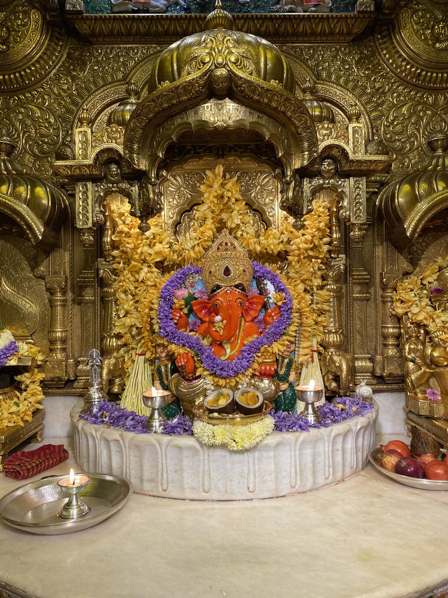SVTMumbai's tweet photo. 🙏गणपती बाप्पा मोरया 🌺मंगलमूर्ती मोरया 🙏३१/१०/२०२१ https://t.co/Pgk27JDAiT
