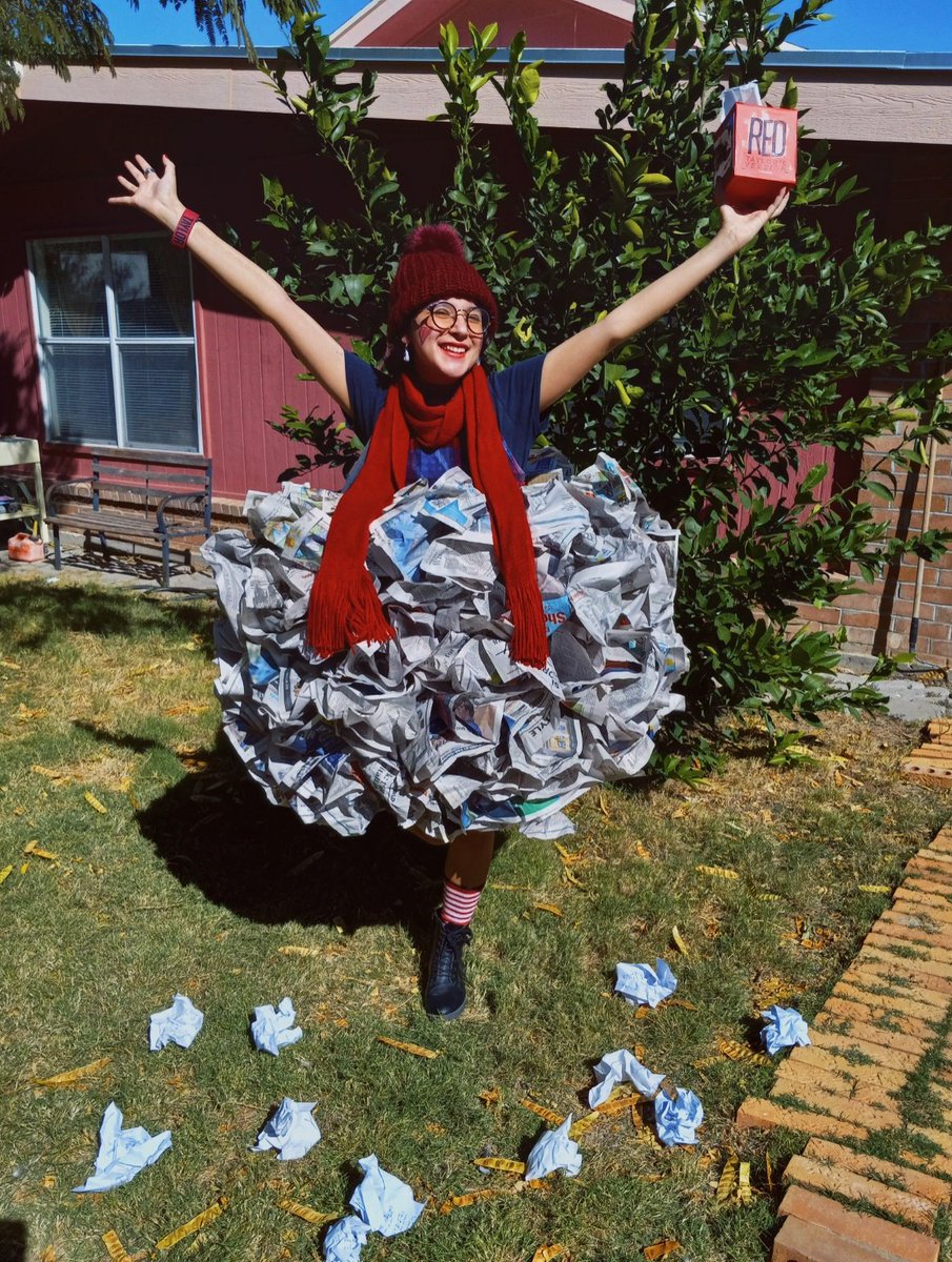 hushmirrorball's tweet photo. 💔 im a crumpled up piece of paper lying here 💔

cause i remember it all  🍂     ✨
✨
      🍂         all        ✨            🍂
         
  🍂         ✨      🍂    🧣all too well 🧣

#HalloweenTaylorsVersion 🎃♥️
@taylornation13 @taylorswift13 https://t.co/CYdQvDVaSV